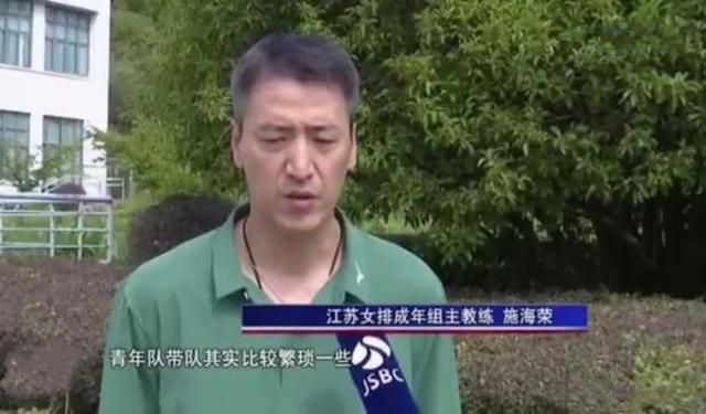 巴萨官方：18岁罗克提前加盟，转会费总价6100万欧巴萨官方消息，18岁巴西前锋罗克提前半年正式加盟球队，违约金5亿欧，签约至2031年。